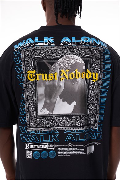 Trust Nobody Black T-shirt